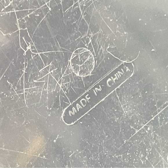 Vintage Kleenex Mirror Plastic Travel Case - Picture 6 of 12